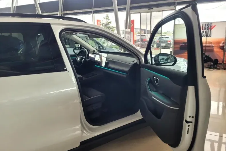 Leapmotor C10 din 2024 cu 1 km - oferta LEA179328 - foto 19