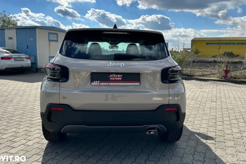 Jeep Avenger din 2024 cu 1 km - oferta JEE179330 - foto 4