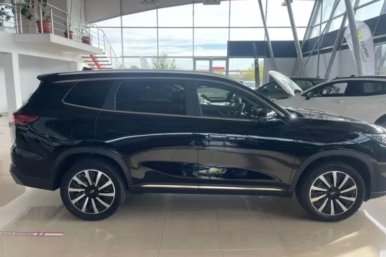 Chery Tiggo 8 din 2025 cu 7 km - oferta CHE179331 - foto 2