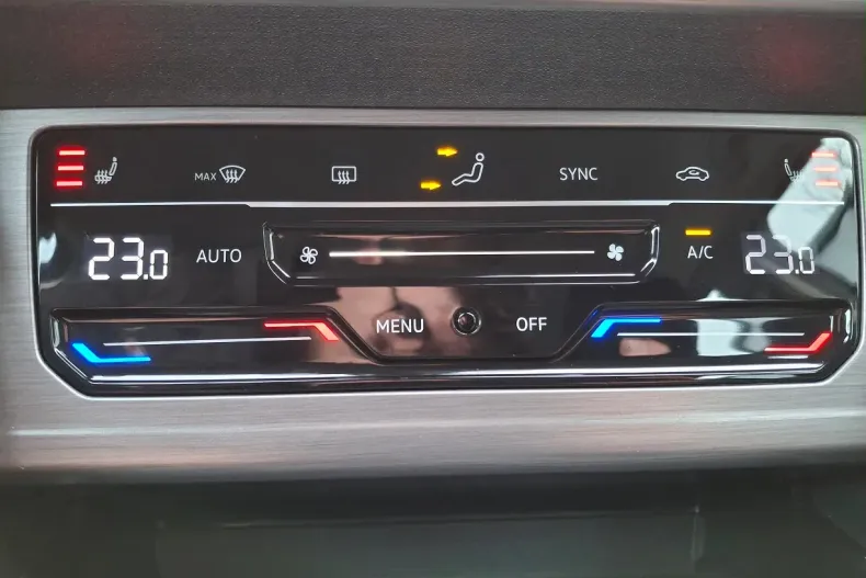 Volkswagen Passat din 2021 cu 60.881 km - oferta VOL179335 - foto 15