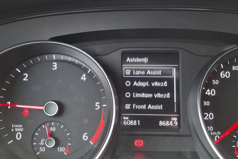 Volkswagen Passat din 2021 cu 60.881 km - oferta VOL179335 - foto 20