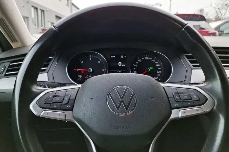 Volkswagen Passat din 2021 cu 60.881 km - oferta VOL179335 - foto 22