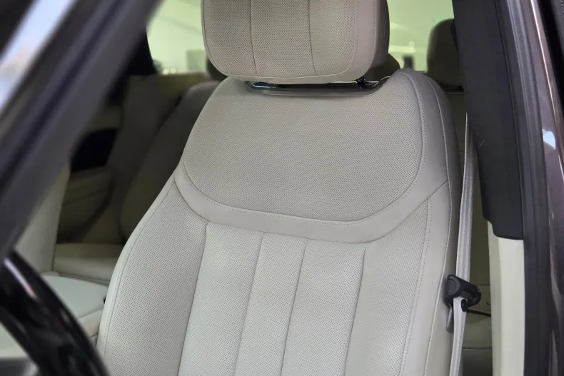 Land Rover Range Rover din 2023 cu 11.000 km - oferta LAN179339 - foto 2