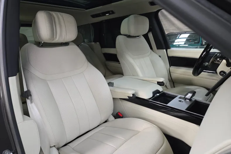 Land Rover Range Rover din 2023 cu 11.000 km - oferta LAN179339 - foto 11