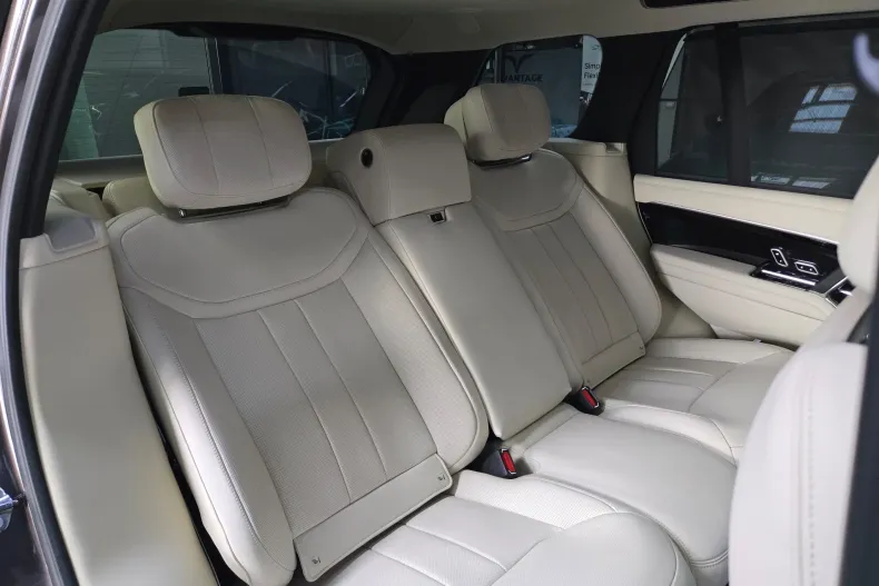 Land Rover Range Rover din 2023 cu 11.000 km - oferta LAN179339 - foto 14