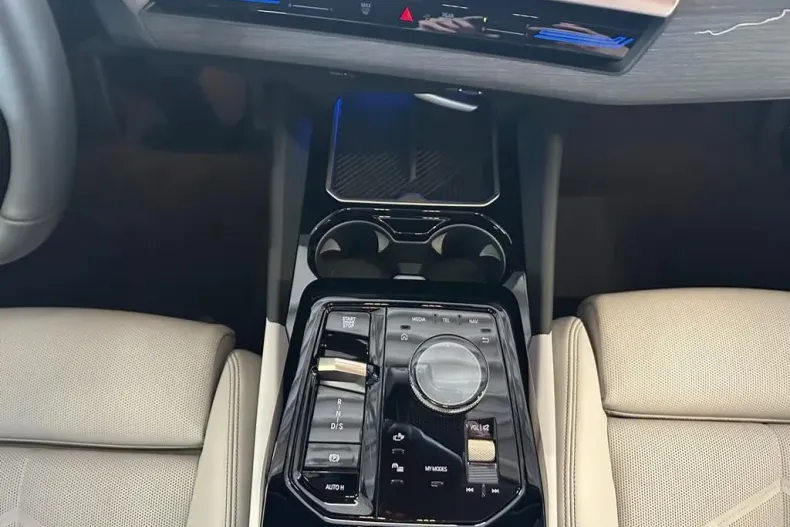 BMW Seria 5 din 2025 cu 12.000 km - oferta BMW179340 - foto 9