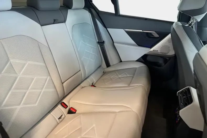 BMW Seria 5 din 2025 cu 12.000 km - oferta BMW179340 - foto 10