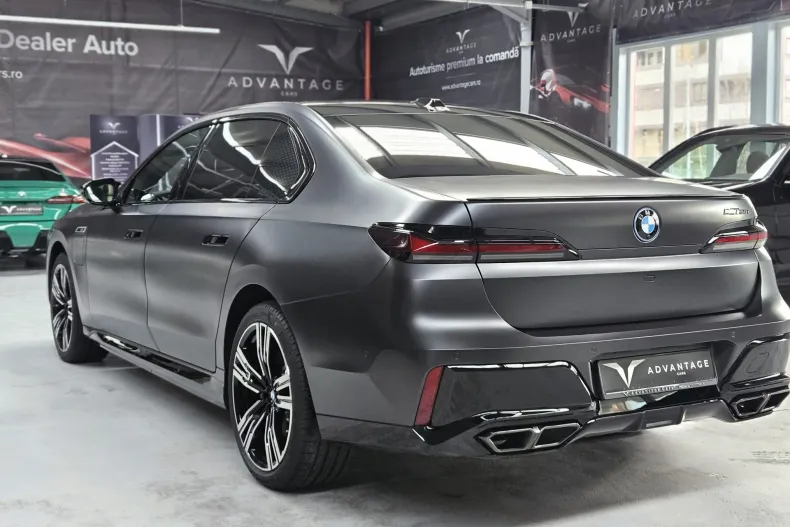 BMW Seria 7 din 2024 cu 6.800 km - oferta BMW179350 - foto 10
