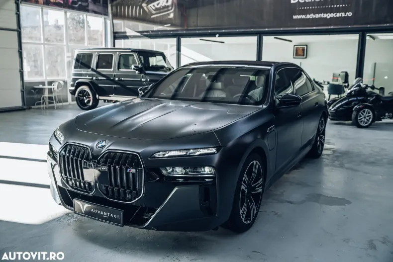 BMW M7 din 2024 cu 7.940 km - oferta BMW179353 - foto 2