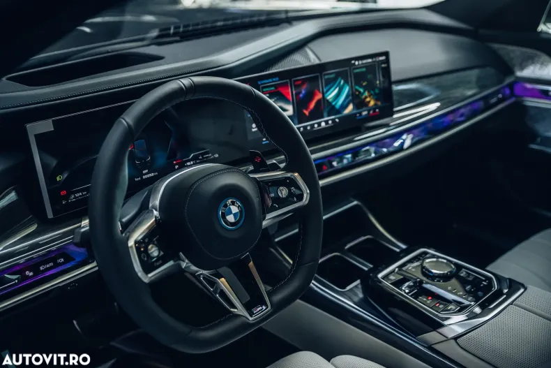 BMW M7 din 2024 cu 7.940 km - oferta BMW179353 - foto 8