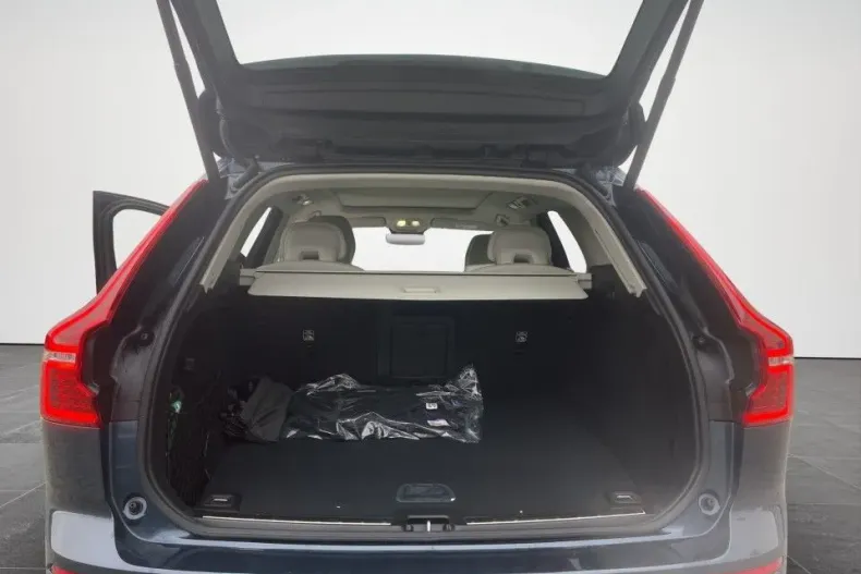 Volvo XC60 din 2024 cu 1 km - oferta VOL179361 - foto 17