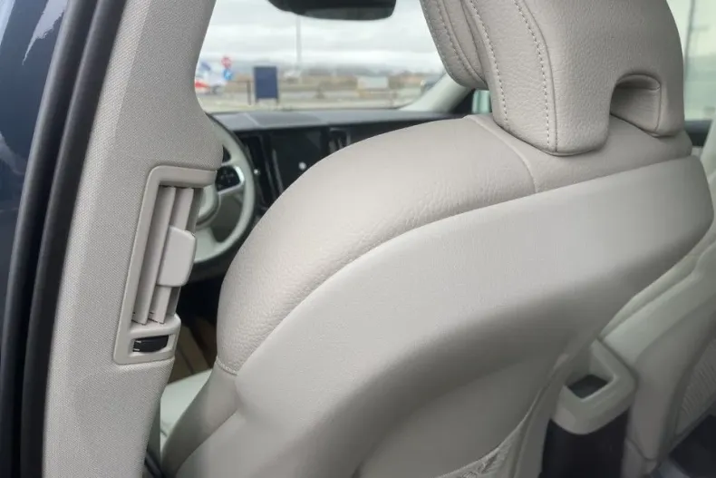 Volvo XC60 din 2024 cu 1 km - oferta VOL179361 - foto 21