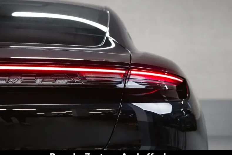 Porsche Taycan din 2023 cu 25.900 km - oferta POR179370 - foto 7