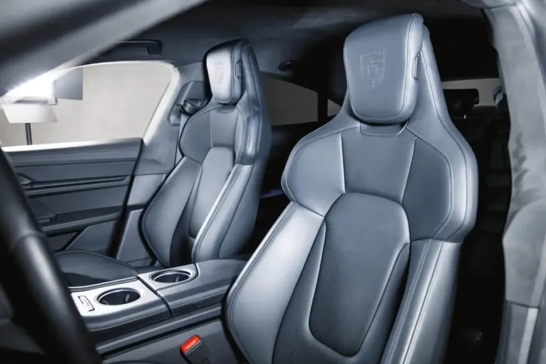 Porsche Taycan din 2023 cu 25.900 km - oferta POR179370 - foto 16