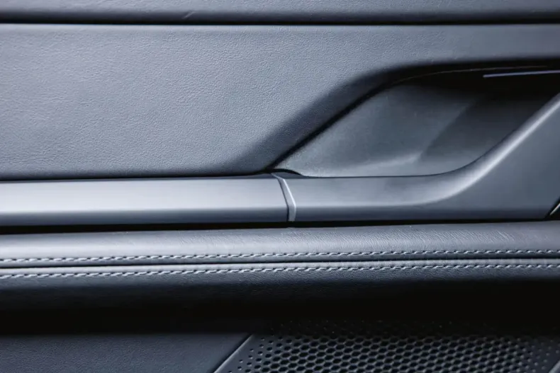 Porsche Taycan din 2023 cu 25.900 km - oferta POR179370 - foto 25