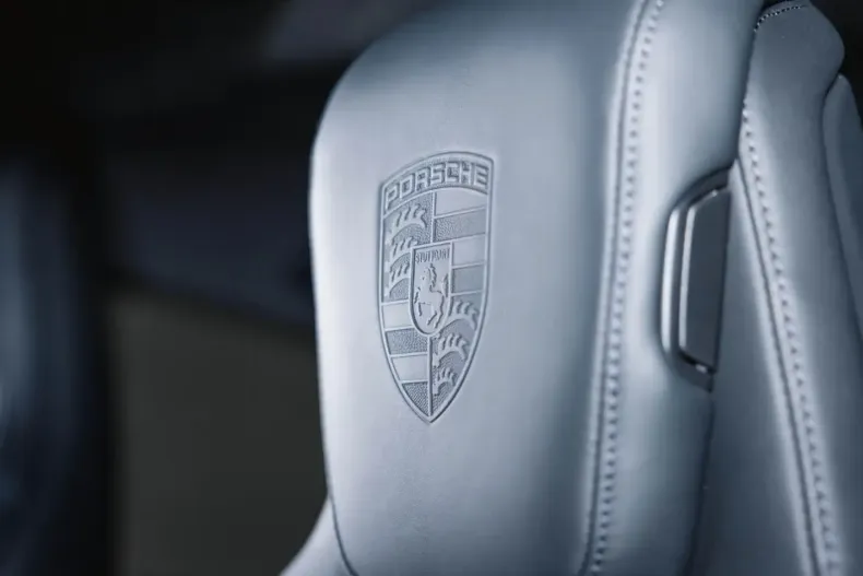 Porsche Taycan din 2023 cu 25.900 km - oferta POR179370 - foto 44