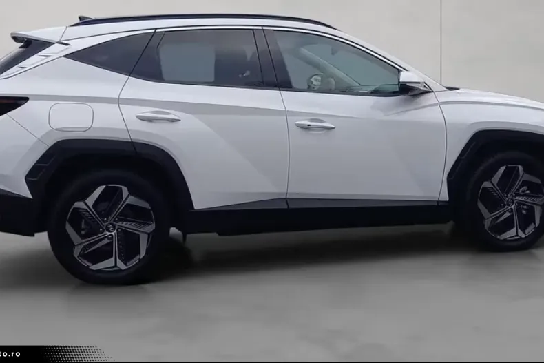 Hyundai TUCSON din 2024 cu 5.268 km - oferta HYU179384 - foto 8
