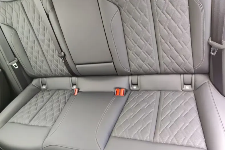 Audi A6 din 2025 cu 5.500 km - oferta AUD179385 - foto 12