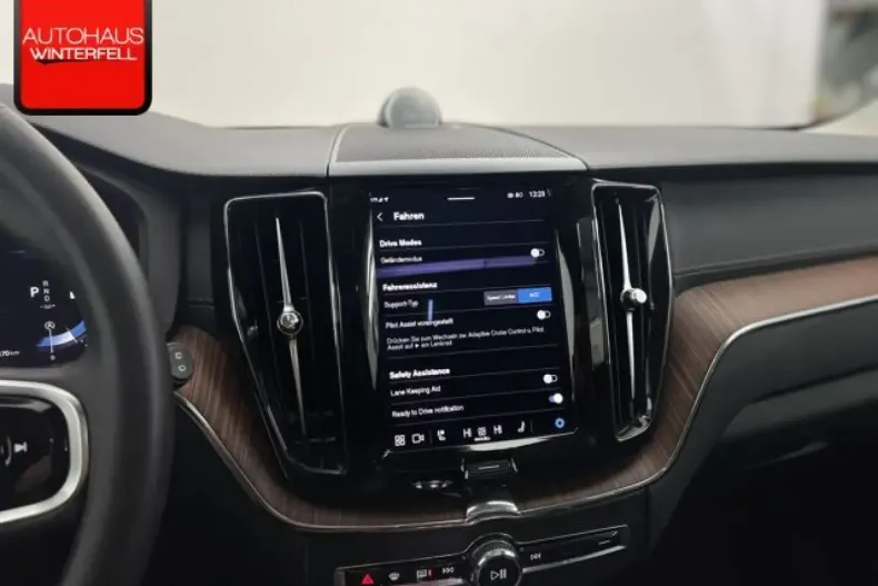 Volvo XC60 din 2023 cu 82.577 km - oferta VOL179395 - foto 26