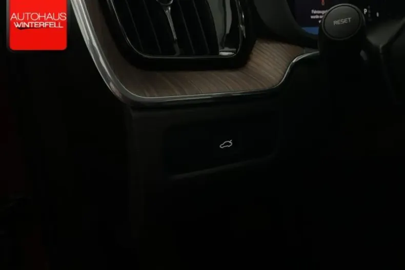 Volvo XC60 din 2023 cu 82.577 km - oferta VOL179395 - foto 35