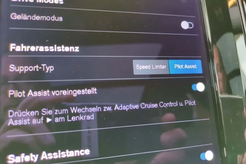 Volvo XC60 din 2022 cu 86.500 km - oferta VOL179399 - foto 19