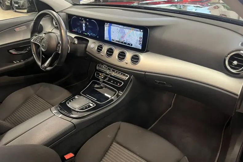 Mercedes-Benz E 300 (Clasa E) din 2021 cu 99.987 km - oferta MER179408 - foto 14