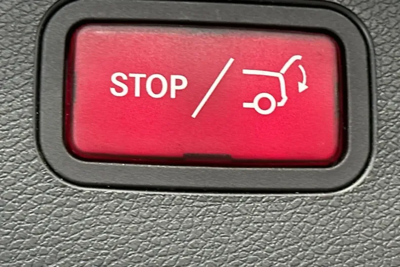 Mercedes-Benz E 200 din 2021 cu 64.750 km - oferta MER179409 - foto 6