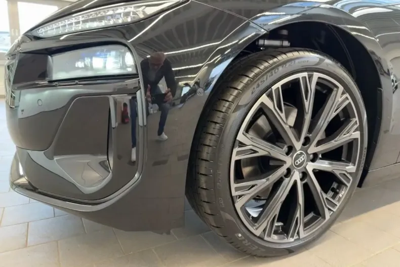 Audi Q6 e-tron din 2025 cu 9.999 km - oferta AUD179437 - foto 5