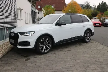 Audi Q7 din 2021 - oferta AUD179444
