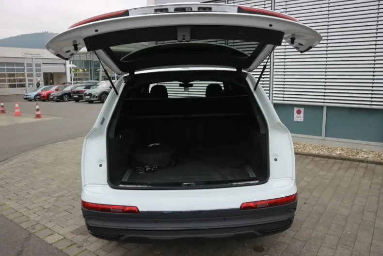 Audi Q7 din 2021 cu 71.828 km - oferta AUD179444 - foto 7