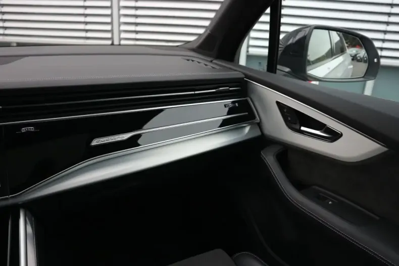 Audi Q7 din 2021 cu 71.828 km - oferta AUD179444 - foto 13