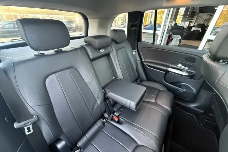 Mercedes-Benz GLB 200 din 2022 cu 97.608 km - oferta MER179447 - foto 16