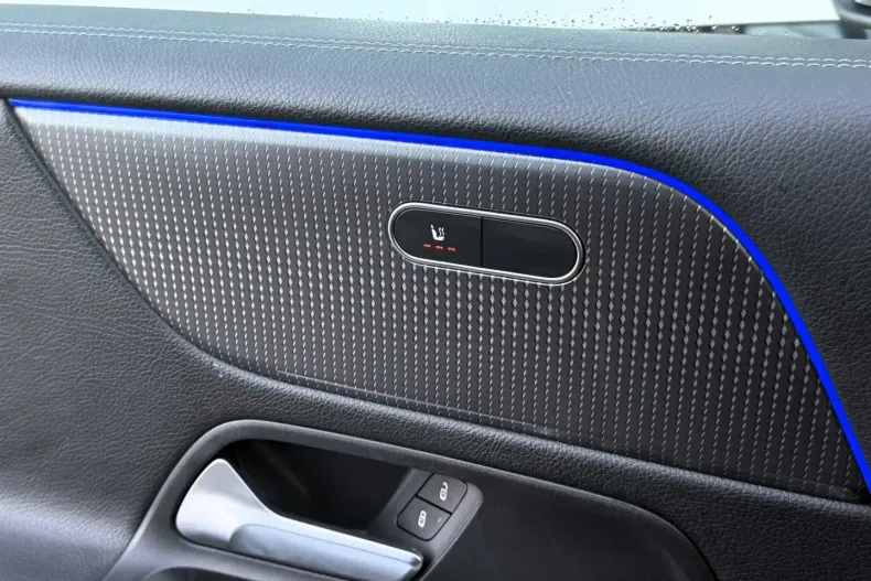 Mercedes-Benz GLB 200 din 2022 cu 97.608 km - oferta MER179447 - foto 23