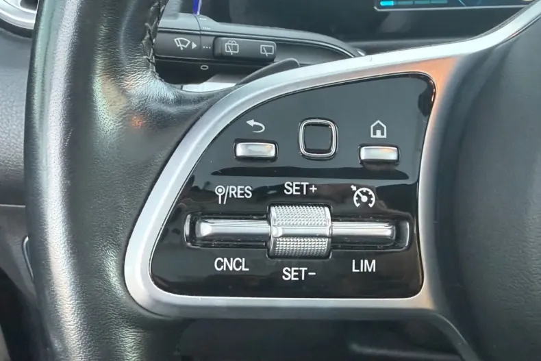 Mercedes-Benz GLB 200 din 2022 cu 97.608 km - oferta MER179447 - foto 25