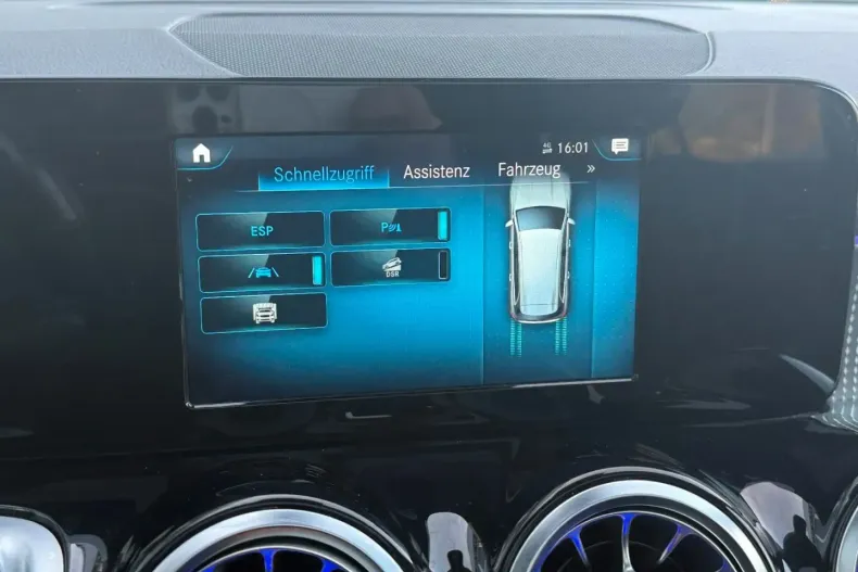 Mercedes-Benz GLB 200 din 2022 cu 97.608 km - oferta MER179447 - foto 35