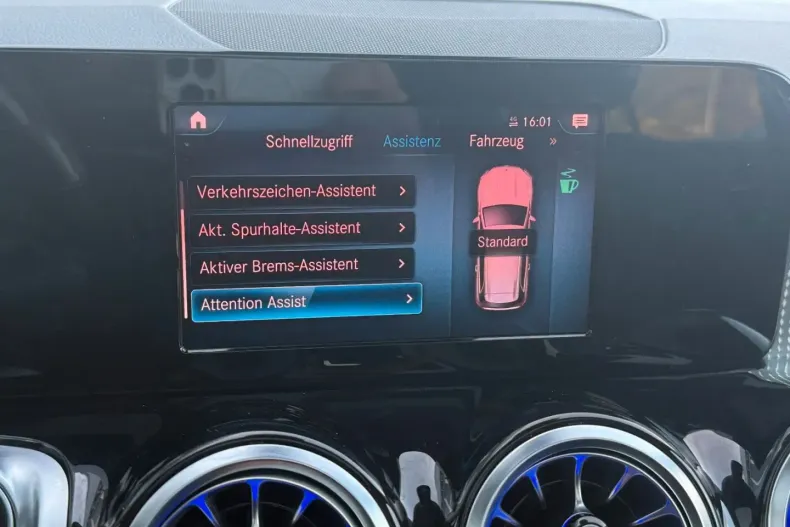 Mercedes-Benz GLB 200 din 2022 cu 97.608 km - oferta MER179447 - foto 40