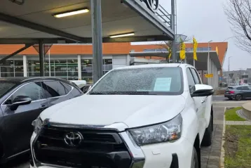 Toyota Hilux din 2024 - oferta TOY179448