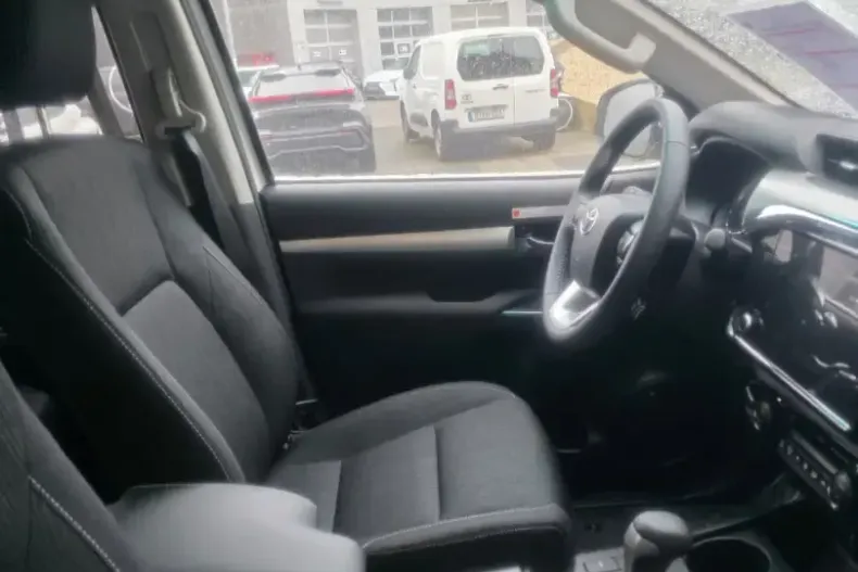 Toyota Hilux din 2024 cu 10 km - oferta TOY179448 - foto 7