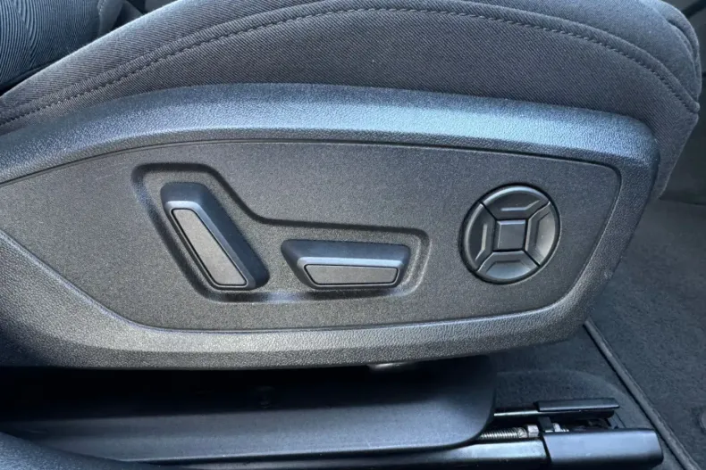 Audi A6 din 2021 cu 76.345 km - oferta AUD179449 - foto 36