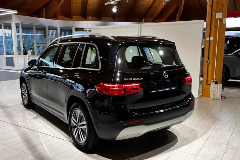 Mercedes-Benz GLB 200 din 2021 cu 75.716 km - oferta MER179451 - foto 5