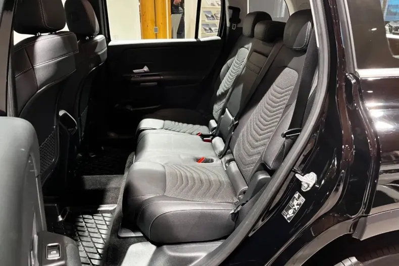 Mercedes-Benz GLB 200 din 2021 cu 75.716 km - oferta MER179451 - foto 11