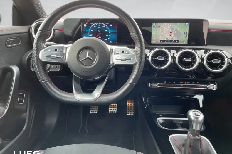 Mercedes-Benz CLA 200 (Clasa CLA) din 2022 cu 33.674 km - oferta MER179454 - foto 11