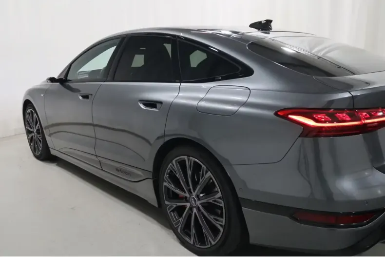 Audi A6 e-tron din 2025 cu 4.151 km - oferta AUD179463 - foto 3