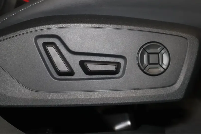 Audi A6 e-tron din 2025 cu 4.151 km - oferta AUD179463 - foto 14