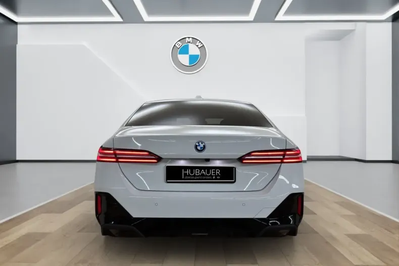 BMW 550 din 2025 cu 1.600 km - oferta BMW179468 - foto 12