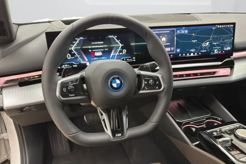 BMW 550 din 2025 cu 1.600 km - oferta BMW179468 - foto 15