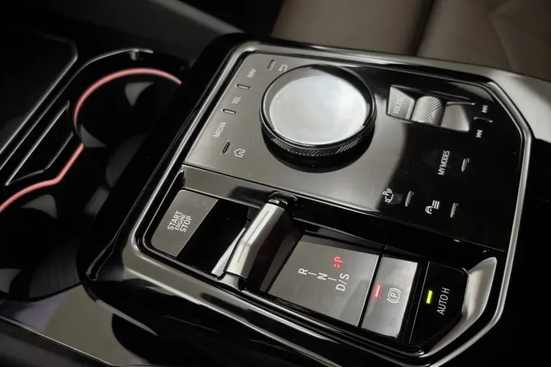 BMW 550 din 2025 cu 1.600 km - oferta BMW179468 - foto 17