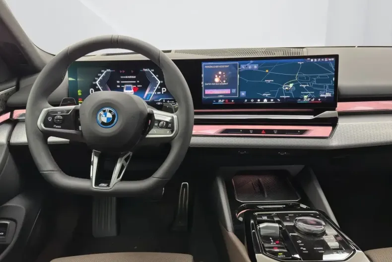 BMW 550 din 2025 cu 1.600 km - oferta BMW179468 - foto 18