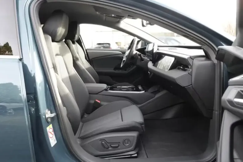 Audi Q6 e-tron din 2025 cu 18.060 km - oferta AUD179469 - foto 6