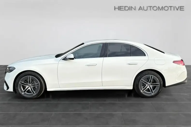 Mercedes-Benz E 300 (Clasa E) din 2024 cu 10.466 km - oferta MER179476 - foto 3